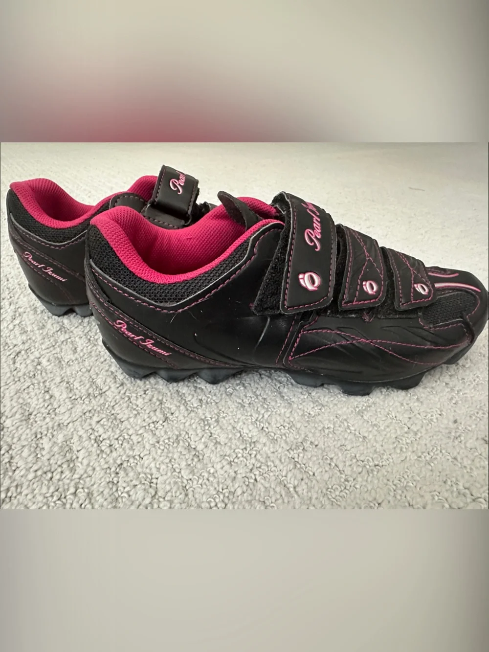 Pearl Izumi Women's Black and Pink Cycling Shoes